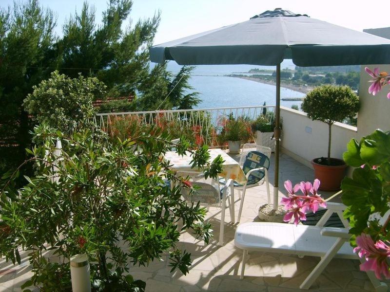 Apartment In Omis With Sea View, Balcony, Air Conditioning, Wi-Fi 外观 照片